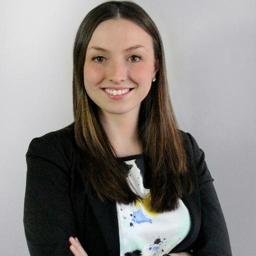 Passionnée de voyages & Foodie à temps plein | Stratège Web Senior / Senior Web Strategist at @_Absolu