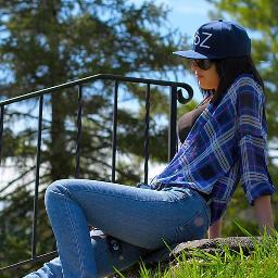 michellekatzz's profile picture. Lives will be changed with every Snapback purchased x International Shipping