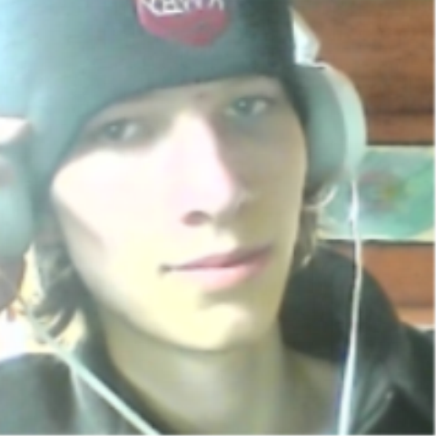 Zealen_2's profile picture. I make videogames and occasionally mess around in photoshop.