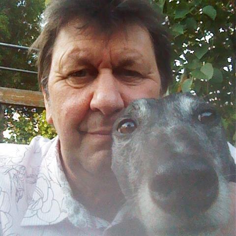 Compassionate. Hound fan. Eclectic interests. Dad to two lovely daughters & Maus, (Daisy🌈12/02/24, Zephyr🌈02/03/23, Melody 🌈 24/03/17 & Bill🌈 13/11/15).🐾