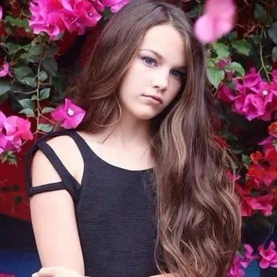 chloe monet east chloe east twitter