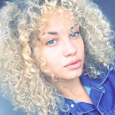 vandwiel's profile picture. off