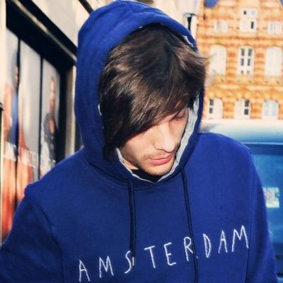 28LTomlinson's profile picture. Louis Louis Louis Louis Louis Louis Louis LARRIE AF|#LOUISDEFENSESQUAD