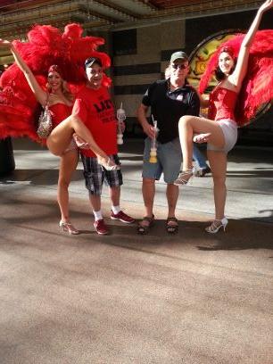 YanktDangill's profile picture. the Drummer for Def Leppard only has one arm.