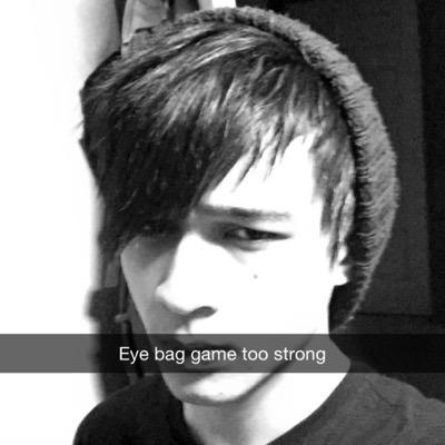 mildalcoholic's profile picture. Mild alcoholic, future gambling addict.