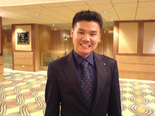 businessholic's profile picture. Business-funatic, entrepreneur@heart & JV-holic who simply loves to connect with people !