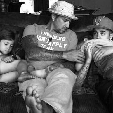 JeremyBleber's profile picture. AKA LordRauhl - Justin, Jazmyn and Jaxon Bieber are me. lol jk *PARODY ACCOUNT*