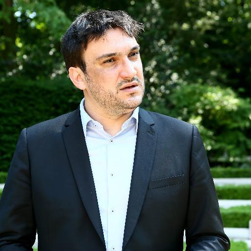 CTO - Créatif digital, ici et ailleurs. Ex-conseiller adjoint à la communication chez @elysee