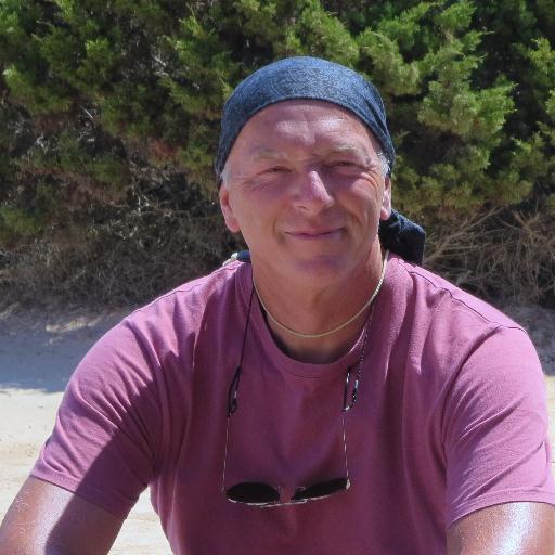 alunrees61's profile picture. Former teenage seaman, lawman and NHS desk jockey. Welsh wonderer - with an "o"... although sometimes with an "a", as well.