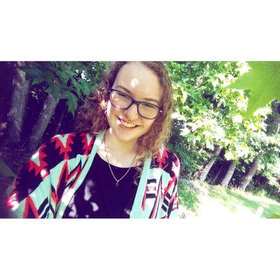 taylorsimmonsxo's profile picture. heart of a lion. #teamstarborn @Starborn910