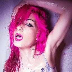 pinkpunkpixie's profile picture. 