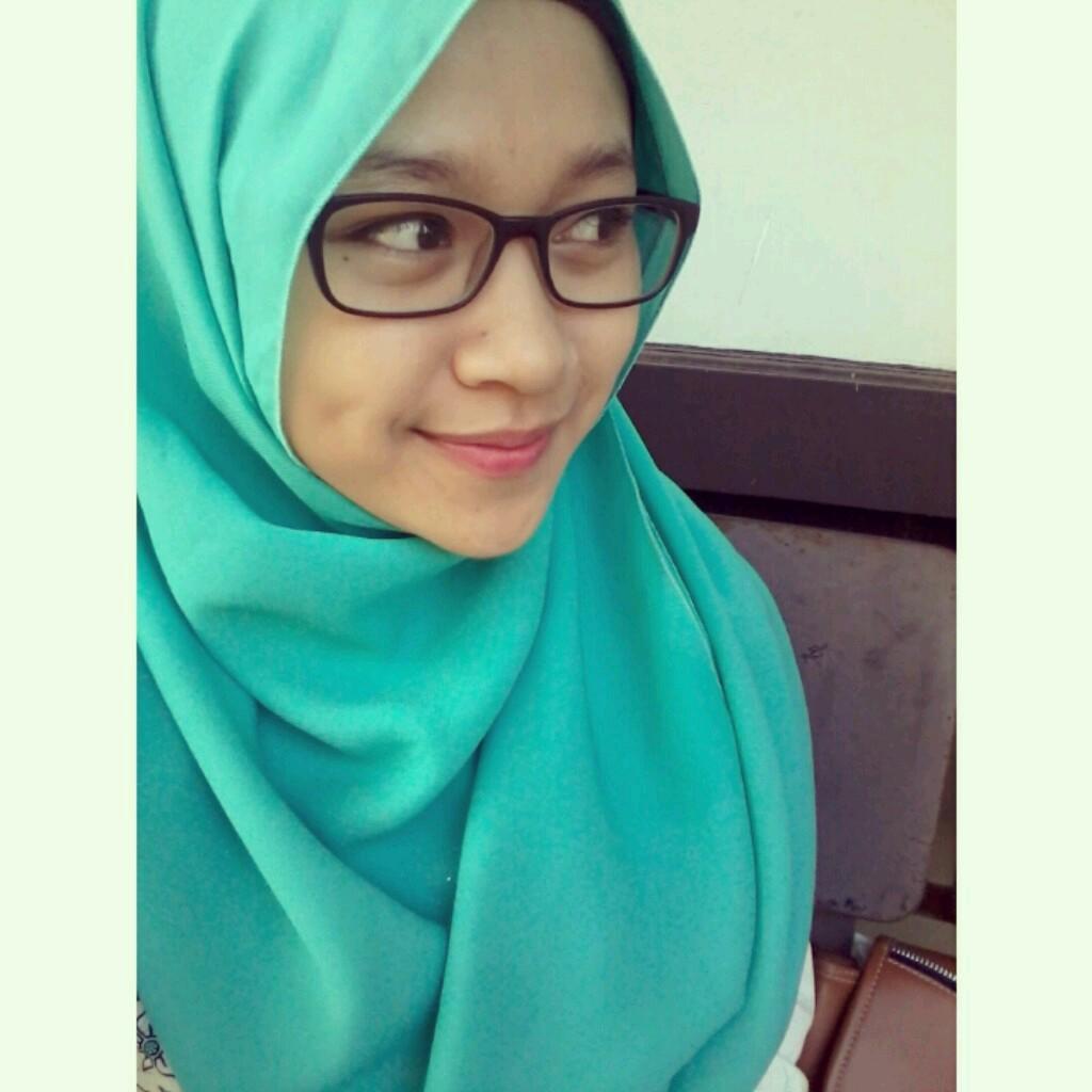 Rista_salwa's profile picture. 12 Januari 2011 || 21 September || 24 Desember || @Karist12 || Don't be sad Allah always with you ^_^