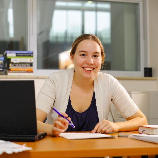 ascharest's profile picture. Professeure de statistique, chercheure en confidentialité de données statistiques, intéressée par la vulgarisation et l'enseignement des statistiques.