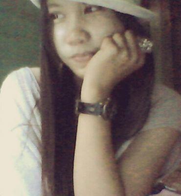 vhera_vie's profile picture. 