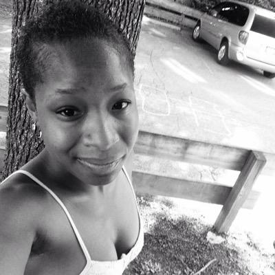 MoniqueTaya's profile picture. 17 
Junior 
Taken ❤️