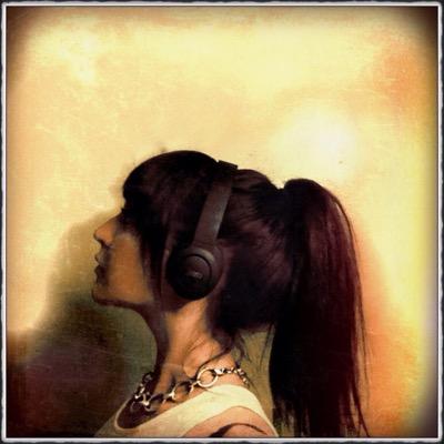 happEestgirl's profile picture. Happiest girl I ever knew Why do you smile the smile you do....