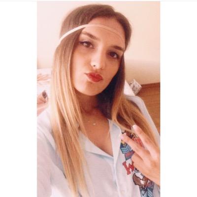 gizemozgur2's profile picture. 