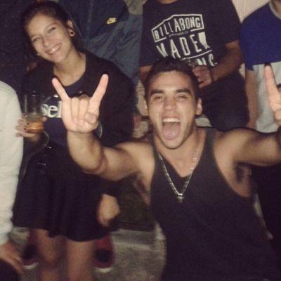 lets_go_dancing's profile picture. Instagram: #Lanochenuncasetermina .
FB: https://t.co/3DzSSOqtIM   -Solo la música puede darme amor-