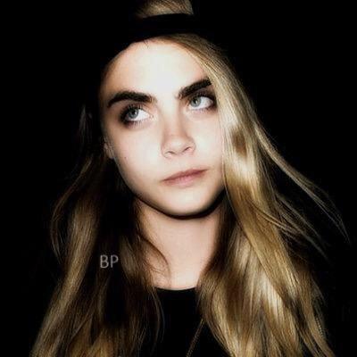 ❝EMBRACE YOUR WEIRDNESS! I’m an unprofessionally professional human being. Eyebrows on fleek.❞