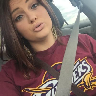 laur_xo02's profile picture. don't judge me and i won't judge you. because we all get judged in the end.