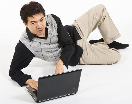 Want To Make Your First Website? Contact Me For FREE Website Design.