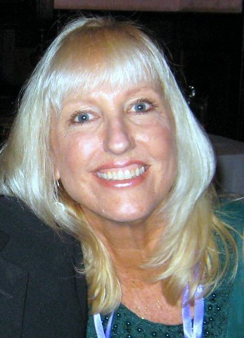 Grandma, Mom, Wife, Friend, Dog and Cat Owner,Journalist, Curious person, Love to Laugh
