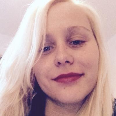 lottierobok's profile picture. 