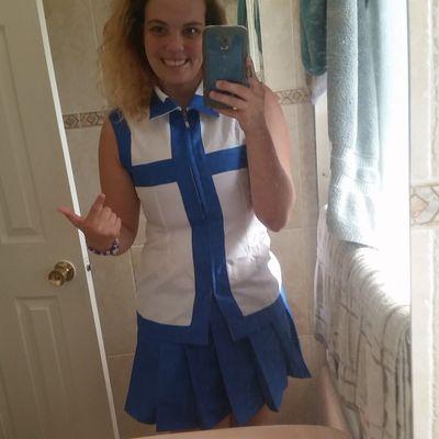 JustineMJimenez's profile picture. 21.Scary movies. Friends. Beach. anime. cosplay.