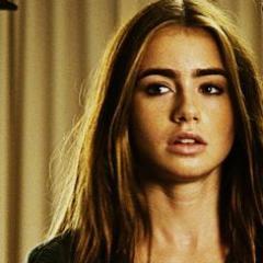 'No one saw this coming. All we do is run and hide from those monsters. There is not a way to get out of this nightmare.' |#MF| |18+| |TWD OC|