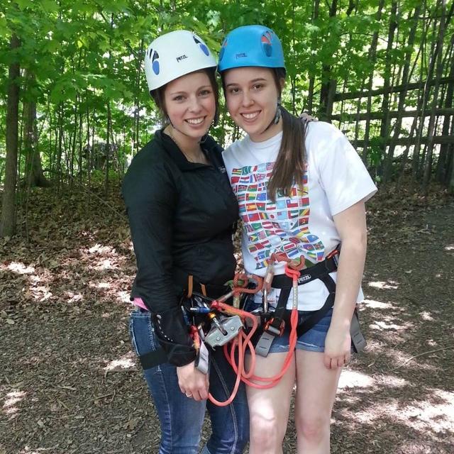 YesItsNicoleS's profile picture. :)