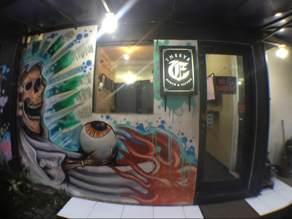 Merchandise n Tattoo Studio.
Kemang raya 16A Jakarta Selatan.
Contact : 0815 989 3322
Open daily : 14.00-22.00