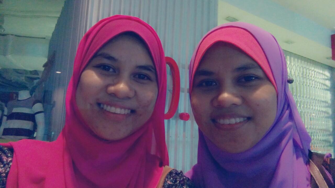 nadzilah10's profile picture. 