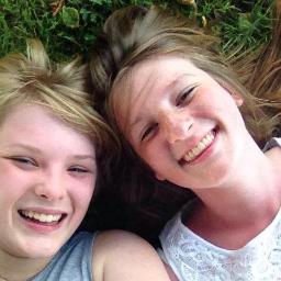 sofi - @5secsofphan // abby - @TWTheVamps1D