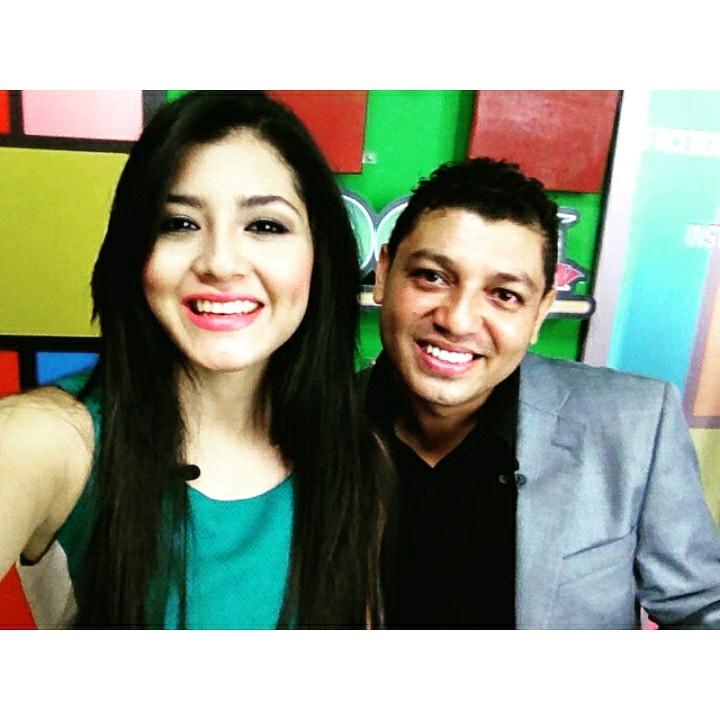 Programa de TV, sabados de 3pm a 5PM en Canal 27, Choluteca, Honduras
Entretenimiento, informacion, musica, noticias, artitas invitados y mas.