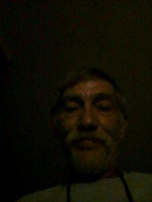 I am interested In chatting with Freinds