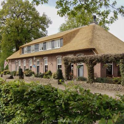 Gelegen nabij Nationaal Park Dwingelderveld treft u Fletcher Landhotel De Borken, gesitueerd in een karakteristieke Drentse boerderij.