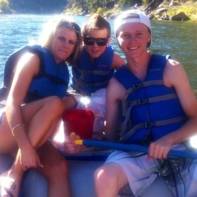 CruzCruzjensen's profile picture. cruzjensen braaaaaap baseball⚾️ football hockey  snowboreding. follow me on instagran baseball_rocks34 and snapchat cruz3367