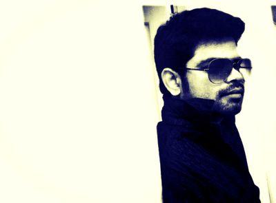 Girishchinni's profile picture.
