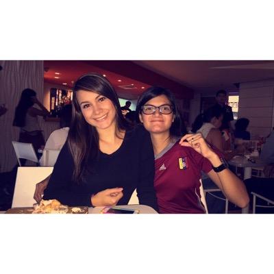 Venezolana; cada dia más humana✨ La magia ocurre cuando el pensamiento y el deseo están libres del pasado.