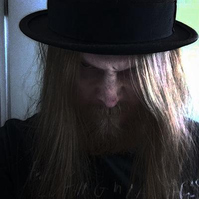 buckshawt86's profile picture. madokas husband Ollie's dad