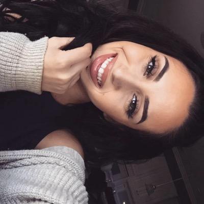 Crystalrpgitr's profile picture. 2e année, arts.