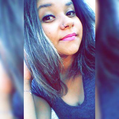 18anos, Solteira, 2°Ano Tec.Enfermagem. •Facebook: Karina Honorio (Kariihkakal) •Insta:Kariihkakal❤