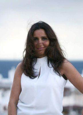 ROSALADISAGIOIE's profile picture. pizzi preziosi  di Rosa Ladisa completamente realizzati a mano con pietre semi-preziose