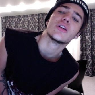 isaakrpghys's profile picture. i can't stop thinking about yesterday.