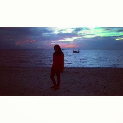 Apriliavinaa's profile picture. SINGLE FIGHTER!