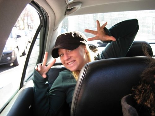 embracethetwit's profile picture. Technology aint so bad?! Just a goofball in this pretty girl guise