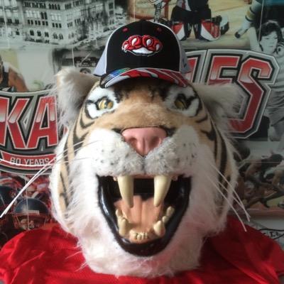 The Official Twitter Acct. of SUNY Erie Athletics - 2025 NJCAA Region 3 Men's and Women's Bowling Champions - visit https://t.co/VnEv98xXy6 to learn more!