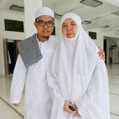 myapixatix's profile picture. #Islamic #Malaysian #Kelantanese #WeLoveTokGuruNikAbdulAziz #PhotographerWedding https://t.co/YfNY36cNxC 💟WAIM💟