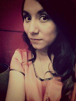 hanhahii's profile picture. Que triste ser buena y que no valga la pena ...