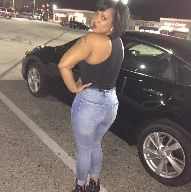 prettyeyes_D's profile picture. 26 years young  
#teamiphone 
#teamaries ♈
#teammastersdegree